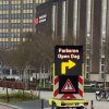 Inzet van tekstwagens en verkeersregelaars bij open dag Hogeschool Rotterdam