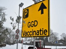 foto Verkeersregelaars ingezet bij vaccinatiedagen Hilversum