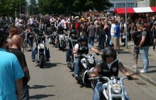 foto Verkeersregelaars bij Harleydag in Gouda