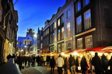 foto Verkeersregelaars bij Kerstmarkt in Dordrecht